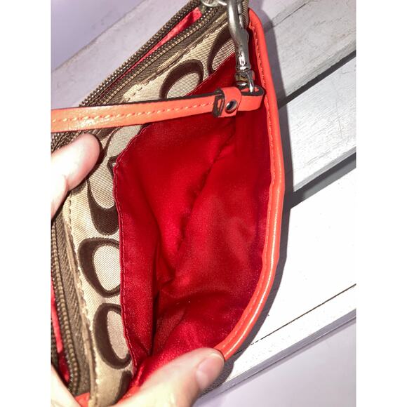 COACH SMALL SIGNATURE PRINT CANVAS, ORANGE TRIM WRISTLET. - Picture 8 of 11